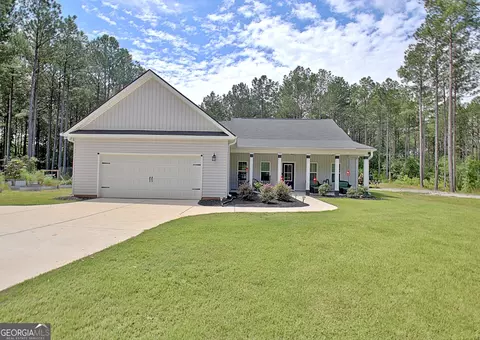 4141 Primrose Rd, Grantville, GA 30220
