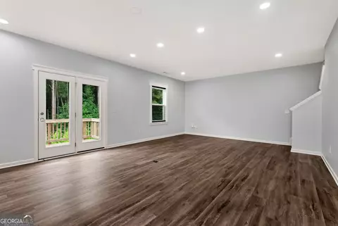 Living - 1183 Hudson Ct, Bethlehem, GA 30620 photo 3 of 6