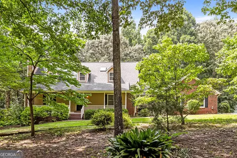 8183 Silver Oaks Ct, Jonesboro, GA 30236