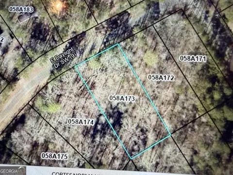 103 E Daylight Dr, Eatonton, GA 31024
