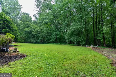 Exterior - 152 Thornhill Dr, Athens, GA 30607 photo 10 of 13
