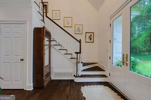 Entry Way - 152 Thornhill Dr, Athens, GA 30607 photo 7 of 7
