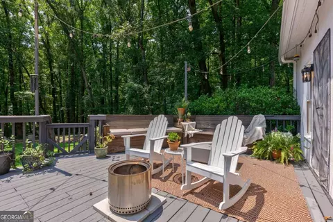 Exterior - 152 Thornhill Dr, Athens, GA 30607 photo 3 of 13