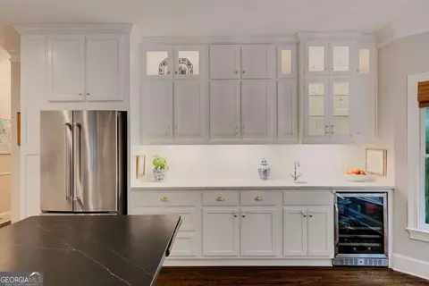 Kitchen - 152 Thornhill Dr, Athens, GA 30607 photo 5 of 5