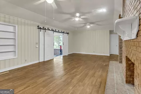 Living - 1296 Mcquaig St NW, Cairo, GA 39828 photo 15 of 19