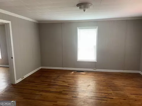 Living - 1309 Park Ave, Lagrange, GA 30240 photo 3 of 6