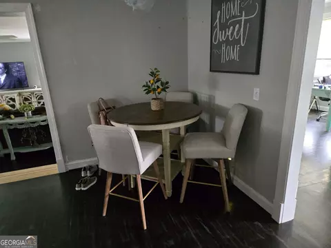 Dining - 511 W Smith St, Claxton, GA 30417 photo 1 of 1