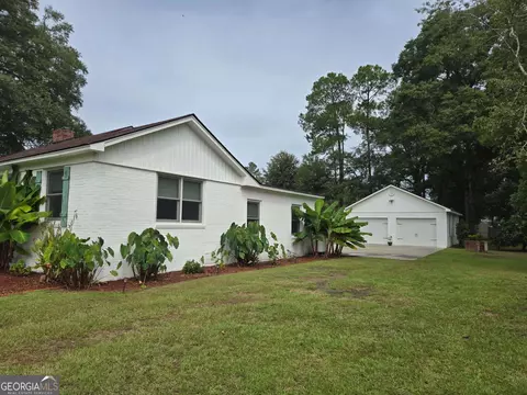 Exterior - 511 W Smith St, Claxton, GA 30417 photo 13 of 13