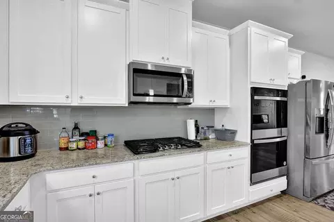 Kitchen - 3535 Senna Rd, Duluth, GA 30096 photo 4 of 5