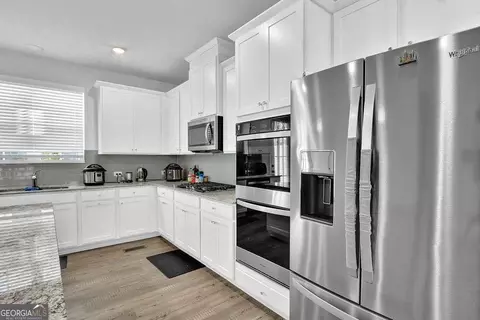 Kitchen - 3535 Senna Rd, Duluth, GA 30096 photo 5 of 5