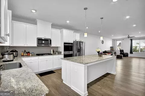 Kitchen - 3535 Senna Rd, Duluth, GA 30096 photo 2 of 5