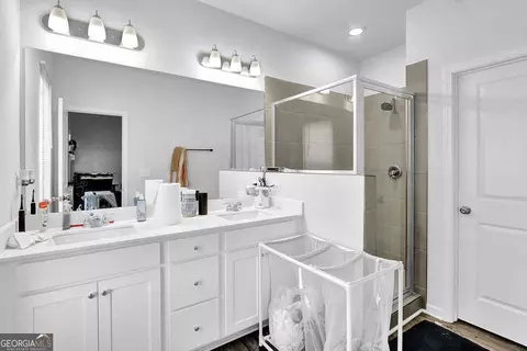 Bath - 3535 Senna Rd, Duluth, GA 30096 photo 1 of 4