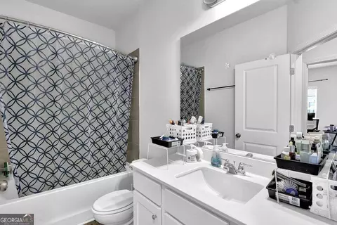 Bath - 3535 Senna Rd, Duluth, GA 30096 photo 2 of 4