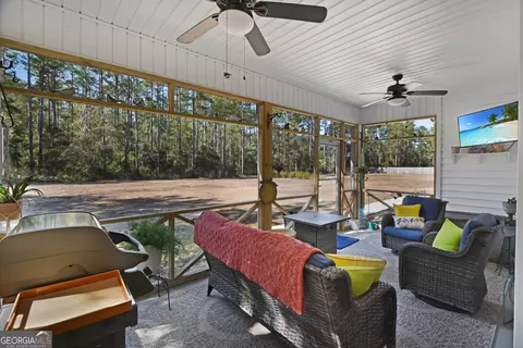 Exterior - 1021 Kyles Loop NE, Townsend, GA 31331 photo 3 of 6