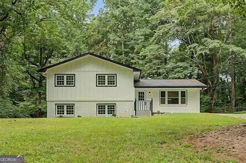 4914 Howard Dr, Powder Springs, GA 30127