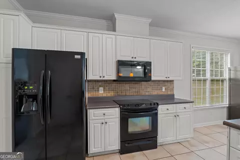 Kitchen - 647 Ventana Dr, Evans, GA 30809 photo 3 of 6