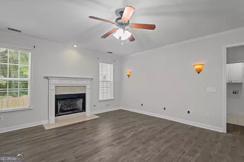 Living - 647 Ventana Dr, Evans, GA 30809 photo 2 of 5