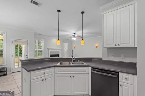 Kitchen - 647 Ventana Dr, Evans, GA 30809 photo 2 of 6