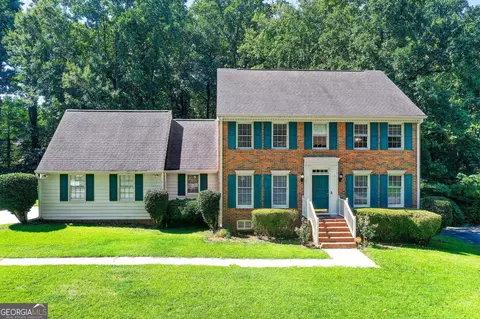 4576 Ashington Dr, Snellville, GA 30039