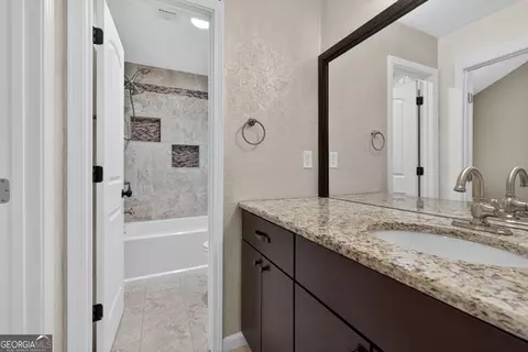 Bath - 121 Brownsmill Dr, Grayson, GA 30017 photo 2 of 4