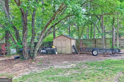 Exterior - 121 Brownsmill Dr, Grayson, GA 30017 photo 5 of 13