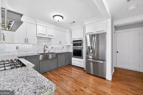 Kitchen - 121 Brownsmill Dr, Grayson, GA 30017 photo 2 of 5