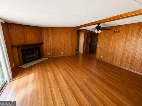 Living - 4231 Prather Bridge Rd, Toccoa, GA 30577 photo 2 of 2