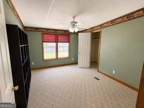 Bedroom - 4231 Prather Bridge Rd, Toccoa, GA 30577 photo 2 of 3