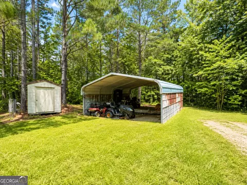 Exterior - 4231 Prather Bridge Rd, Toccoa, GA 30577 photo 2 of 2