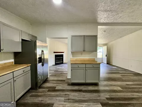 Kitchen - 181 Alview Dr, Macon, GA 31206 photo 3 of 3