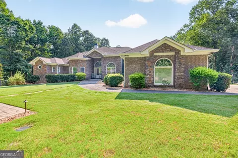 27 Hawks Farm Rd, White, GA 30184