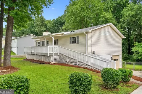 106 Caldwell Rd, Lawrenceville, GA 30046