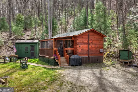 57 Meadow Hl, Morganton, GA 30560