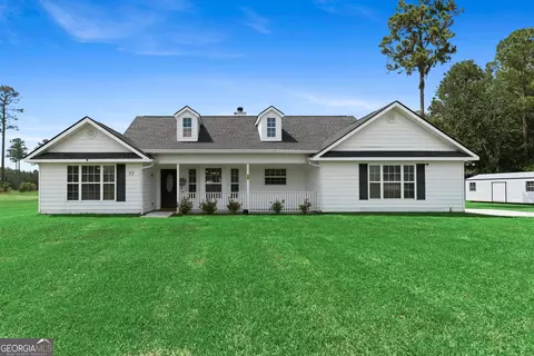 77 Thoroughbred Rd, Woodbine, GA 31569