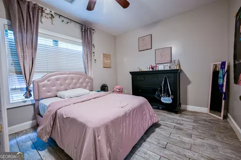Bedroom - 12426 Edgewater Dr, Hampton, GA 30228 photo 8 of 13