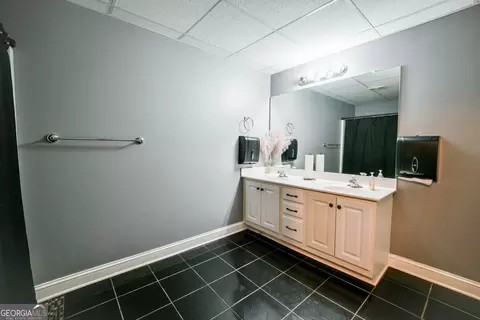 Bath - 12426 Edgewater Dr, Hampton, GA 30228 photo 10 of 10