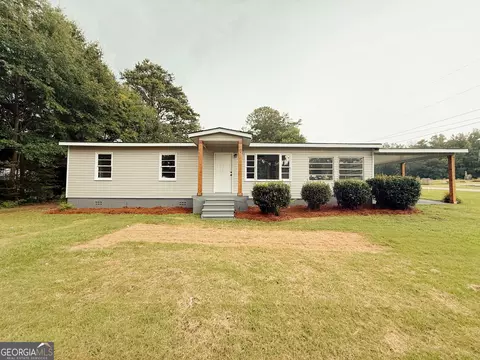 69 Oak Ave St, Warm Springs, GA 31830