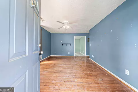 Living - 211 Harmony St, Commerce, GA 30529 photo 1 of 3