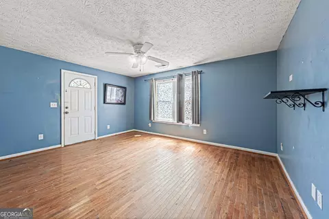 Living - 211 Harmony St, Commerce, GA 30529 photo 3 of 3