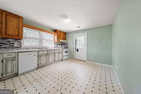 Kitchen - 211 Harmony St, Commerce, GA 30529 photo 1 of 3
