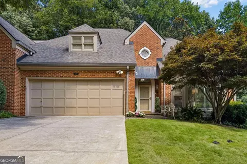 440 Greenlaurel Dr, Sandy Springs, GA 30342