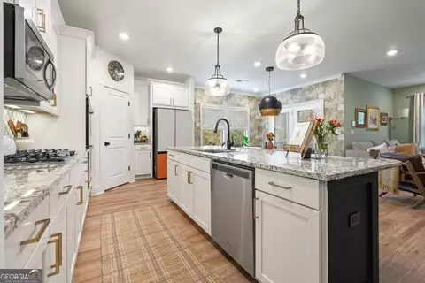 Kitchen - 409 Mcdaniel Pl, Canton, GA 30115 photo 5 of 6
