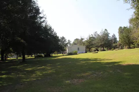 Exterior - 2489 Mosley Rd, Claxton, GA 30417 photo 7 of 12
