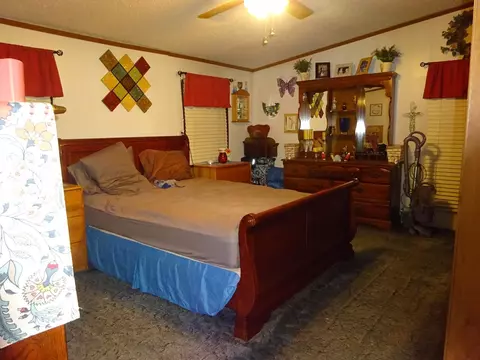 Bedroom - 2489 Mosley Rd, Claxton, GA 30417 photo 1 of 3