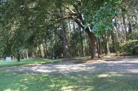 Exterior - 2489 Mosley Rd, Claxton, GA 30417 photo 8 of 12