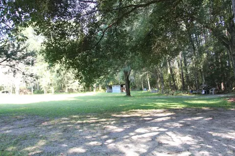 Exterior - 2489 Mosley Rd, Claxton, GA 30417 photo 11 of 12