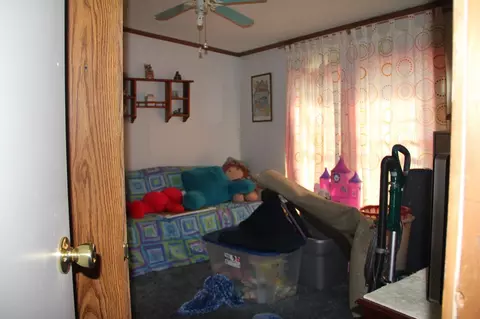 Bedroom - 2489 Mosley Rd, Claxton, GA 30417 photo 2 of 3