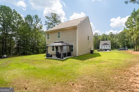 Exterior - 105 Oakbrook Ln, Covington, GA 30016 photo 7 of 9