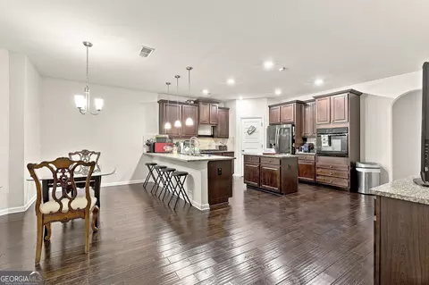 Kitchen - 613 Oakville Trl, Hampton, GA 30228 photo 1 of 4
