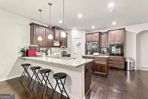 Kitchen - 613 Oakville Trl, Hampton, GA 30228 photo 2 of 4